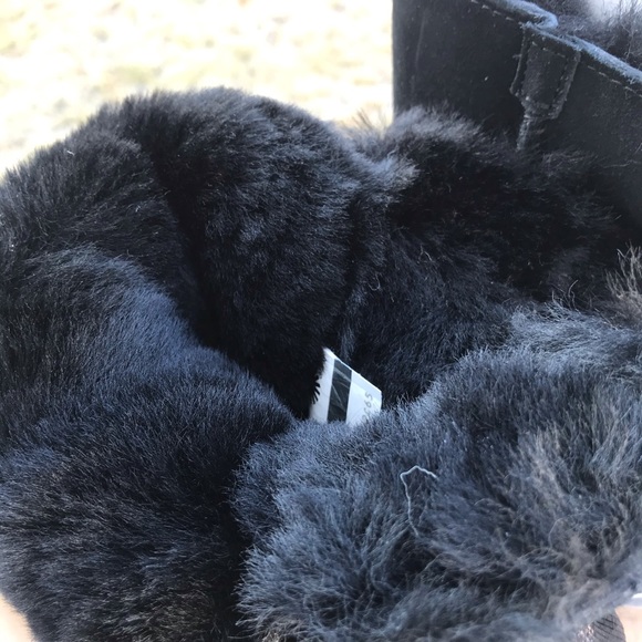 UGG Customizable Bailey Bow II - Picture 5 of 8